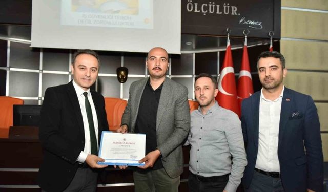 Kepez'de iş güvenliği kurallarına uyan personele teşekkür belgesi