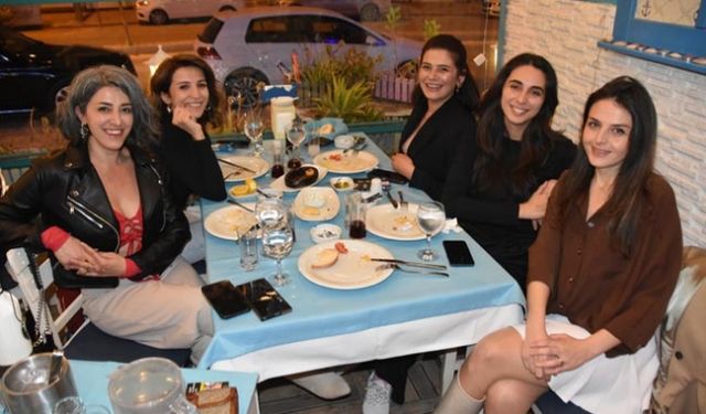 Konyaaltı Balıkçısı'nda Kızlar Gecesi