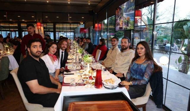 Topluluk başkanlarıyla iftarda buluştu