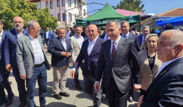 İçişleri Bakanı Ali Yerlikaya'dan Mevlüt Çavuşoğlu'na taziye ziyareti