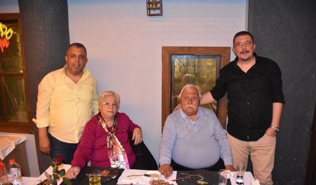 Patronlar, anne ve babalarıyla
