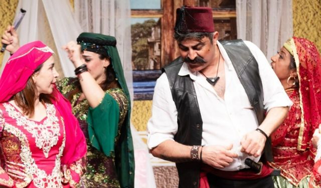 Şair Evlenmesi büyüledi
