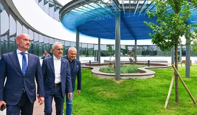 Bakan Uraloğlu: Esenboğa'nın yıllık yolcu kapasitesi 30 milyona çıkacak