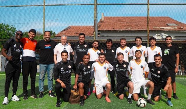 AÜ'de futbol coşkusu: Emre Belözoğlu öğrencilerle