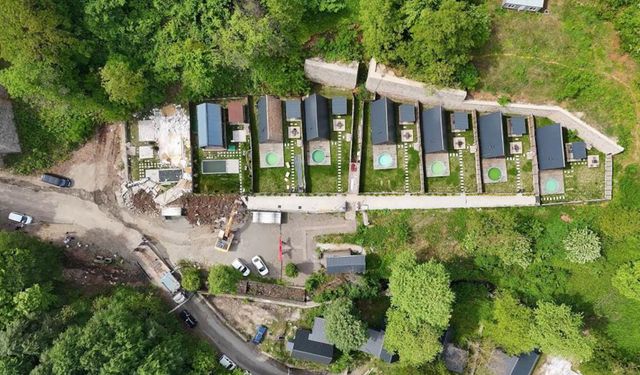 Dağ taş bungalov olmuştu, kaçak olanlar tek tek yıkılıyor