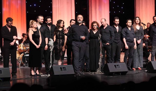 AŞT 41’inci yılında  seyirci rekoru kırdı