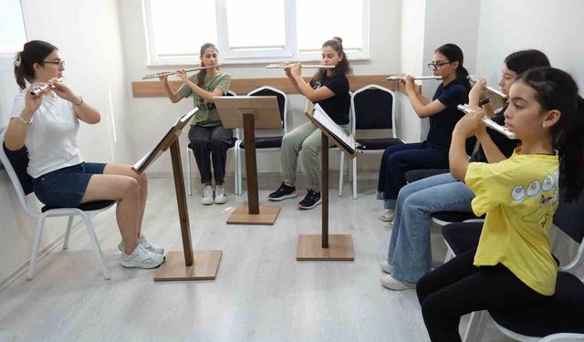 Kemer'de yaz kursları kayıtları başladı