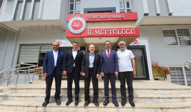 Tarihi camilerde tanıtım atağı