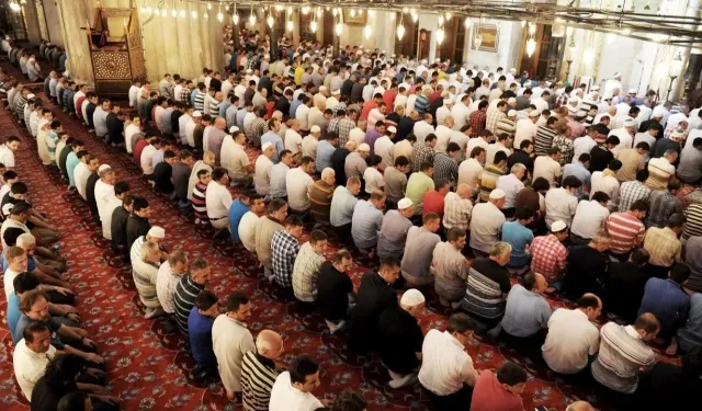 11 Temmuz Cuma Hutbesinde uyarı: “Sahih bilgi olmadan toplumsal direnç olamaz”