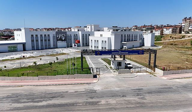 Manavgat'ta dört dilde eğitim dönemi başlıyor
