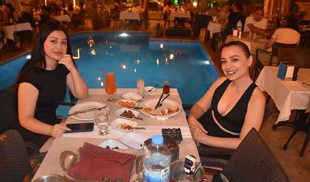Başarıyı Meyhanet'e Kutladılar