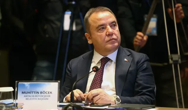 Antalya Büyükşehir Belediye Başkanı Böcek'in ifadesi alınmaya başlandı