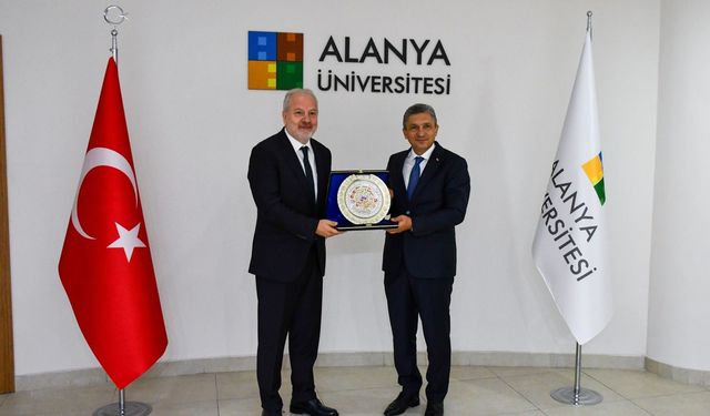 Vali Şahin: Geleceğe yatırım yapılıyor