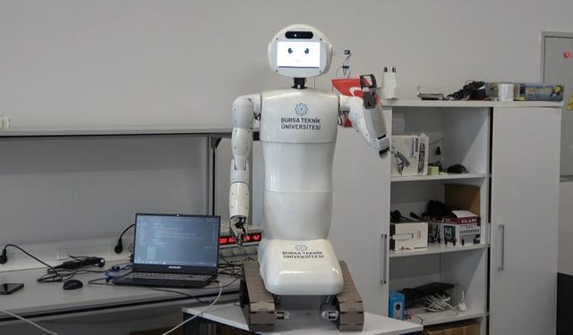 Türkiye’nin ilk akademik insansı robotu: ‘Moria’