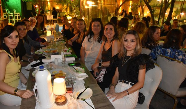 Doğum günü Meyhanet'te