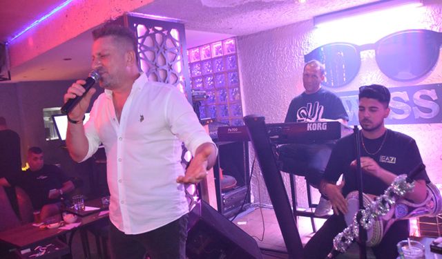Tahsin Swıs'te Sahnede