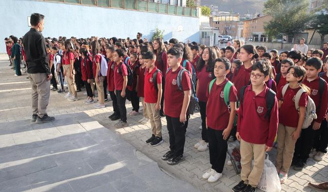 "Okul açılışında çocuklarda kaygı ve isteksizlik görülebilir"