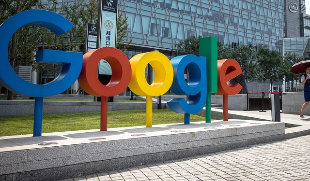 Avrupa ve Türkiye'den Google ve servislerine uzun süre erişim sağlanamadı