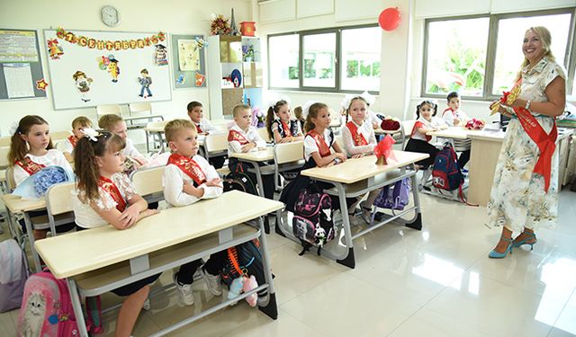 Antalya’daki Rus okullarında yeni eğitim yılı başladı