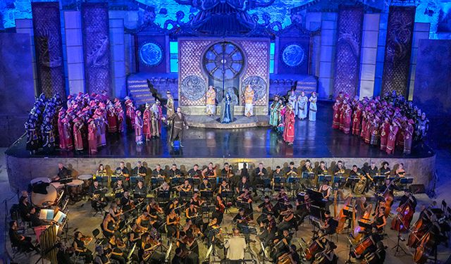 Aspendos Festivali ‘Turandot’ ile başladı