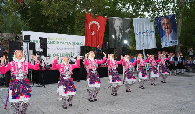 Konyaaltı Halk Oyunları Topluluğu yeni üyelerini arıyor