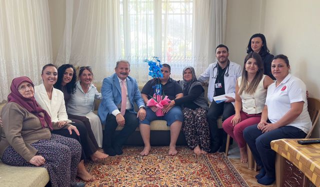 Down sendromlu Muhammed'e evinde ziyaret