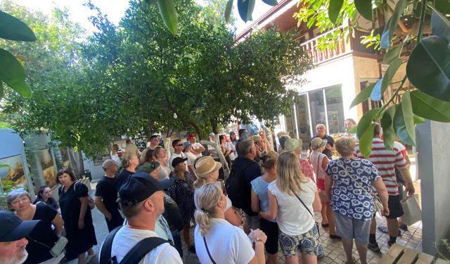 Kemer'de Kültür Evi'ne ilgi büyük