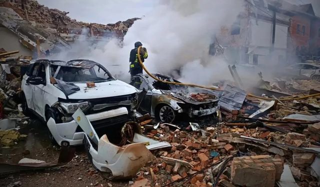 Rusya'nın Ukrayna'daki bombardımanında Türk TIR sürücüsü hayatını kaybetti