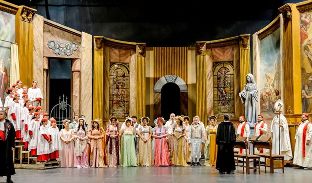 Aspendos'ta 'Tosca' operası