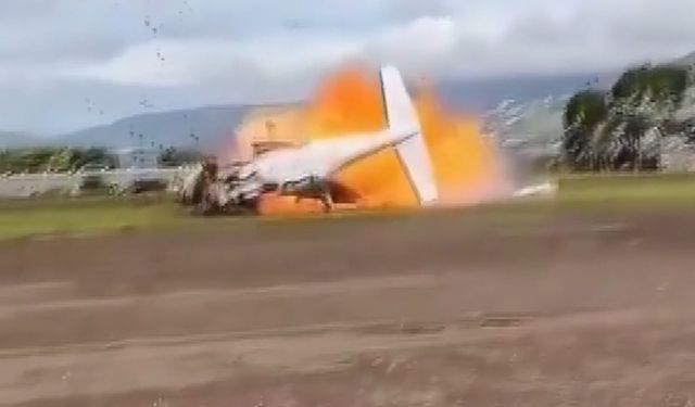 Venezuela'da uçak kalkış sırasında düştü: 2 ölü