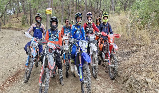 Ünlü sporcudan gençlere enduro motosiklet eğitimi