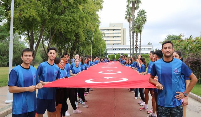 Akdeniz Üniversitesi'nde Cumhuriyet coşkusu