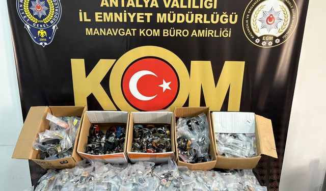 Antalya'da kaçakçılık operasyonları