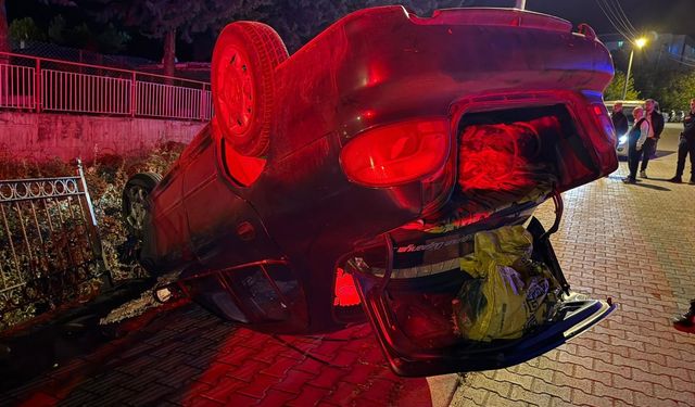 Burdur'da otomobil takla attı