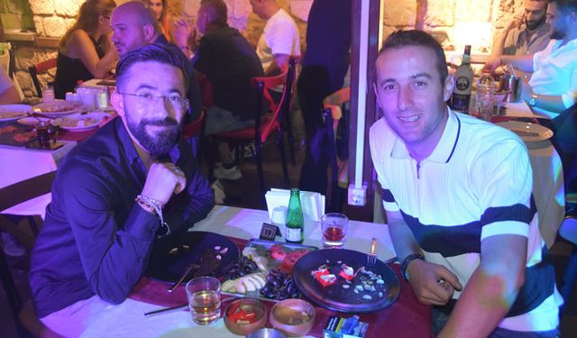 Hafta sonu Üçkapılar Meyhane