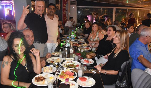 Deniz Üstü’nde kutladı