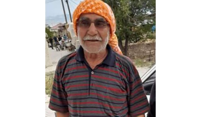 Yaşlı adam patoz makinesine sıkıştı