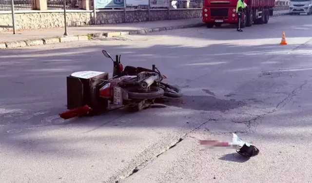 Motosikletle otomobil çarpıştı: 1 yaralı