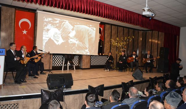 Atatürk Korkuteli'de anıldı