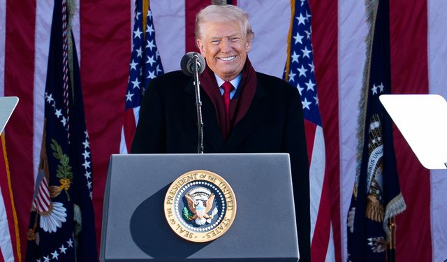 Jeffrey Epstein’in e-postalarında Trump’a ilişkin şok detaylar