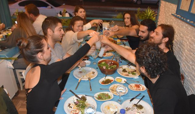 Konyaaltı Balıkçısı’ndan uğurladılar