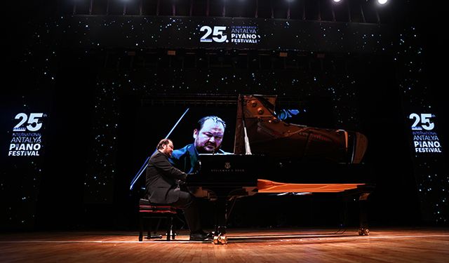 Antalya Piyano Festivali'nde Gökhan Aybulus sanatseverler ile buluştu