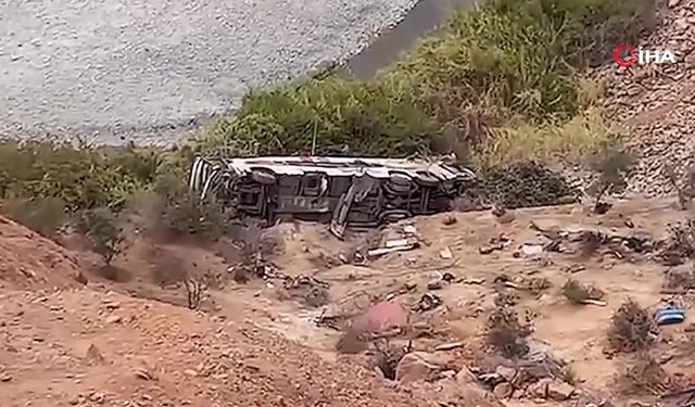 Peru’da yolcu otobüsü şarampole yuvarlandı: 37 ölü, 13 yaralı