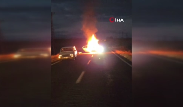 Hilvan’da alev alan otomobil bomba gibi patladı