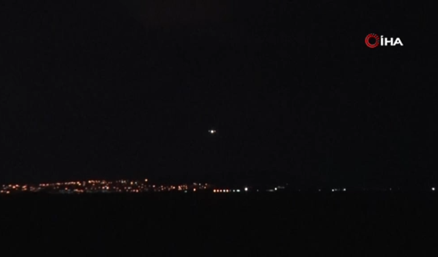 Şehit olan askerlerimizin naaşlarını taşıyan uçak Ankara’ya indi