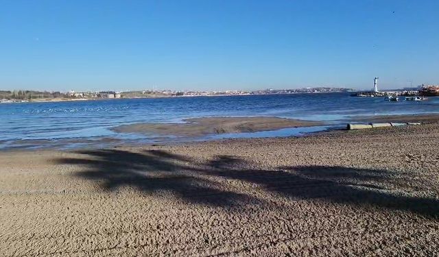 Tekirdağ’da deniz 20 metre çekildi