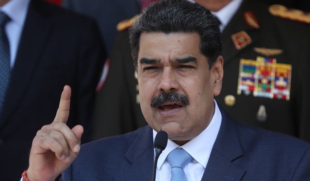 Maduro'dan Kolombiya'ya "mükemmel birlik" çağrısı