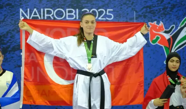 Milli Tekvandocu Begüm Kavukcuoğlu dünya şampiyonu