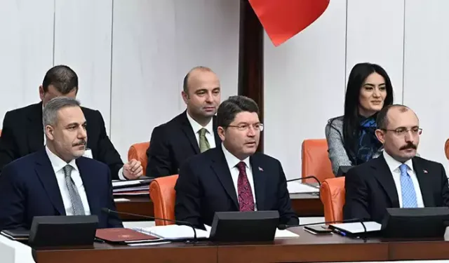 Bakan Tunç: Milletimize borcumuzu ödemek istiyoruz