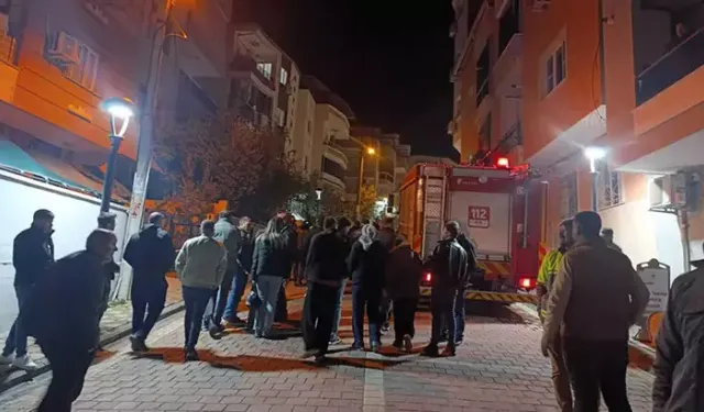 İnşaatın yanındaki 2 binada çatlaklar oluştu, 15 kişi tahliye edildi